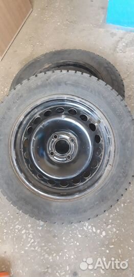 Dunlop SP Winter Ice 02 185/65 R15 92T