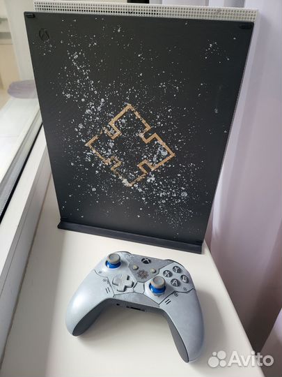 Xbox one x (gears 5)