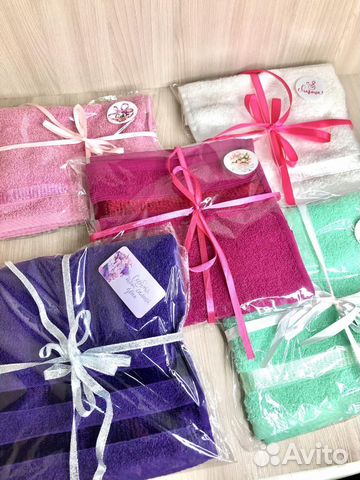 Махровые полотенца в подарочном оформлении