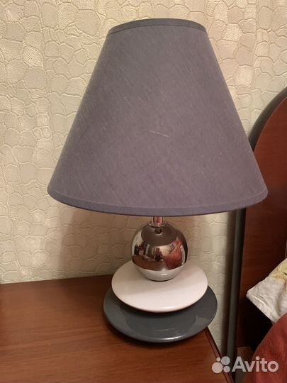 Лампа настольная