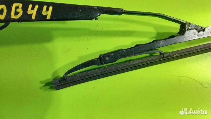 Поводок стеклоочистителя Mitsubishi Space Star