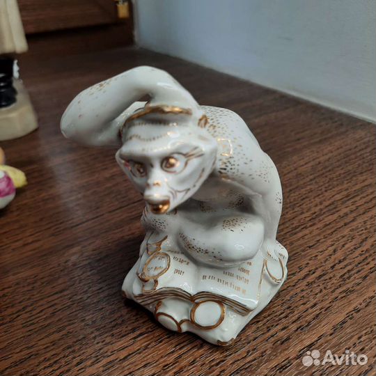 Фарфоровые статуэтки