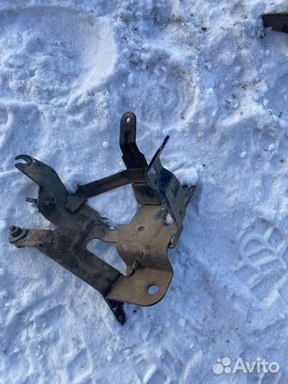 Кронштейн Гура Opel Astra H