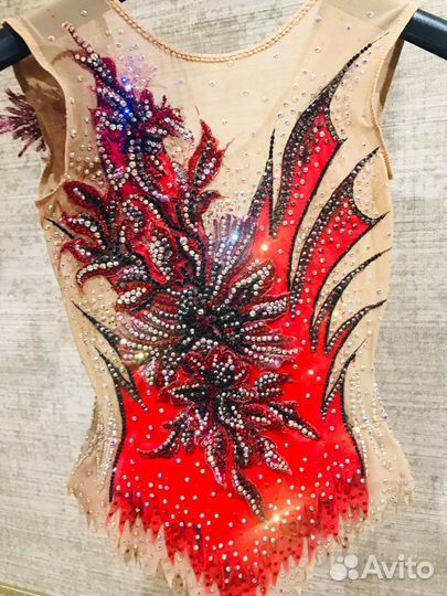 Купальник для художественной гимнастики