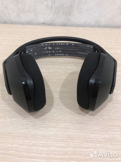 Наушники logitech g733