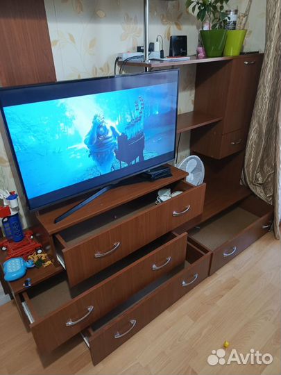 Стенка гостинная