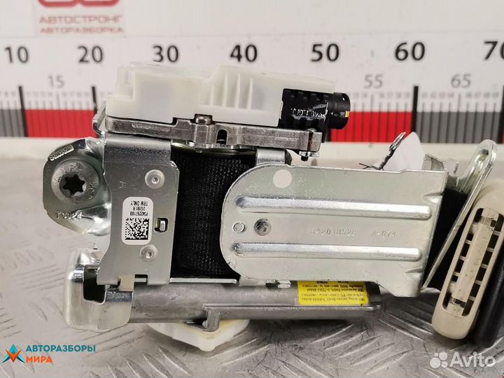 Ремень безопасности Ford Fusion 2018