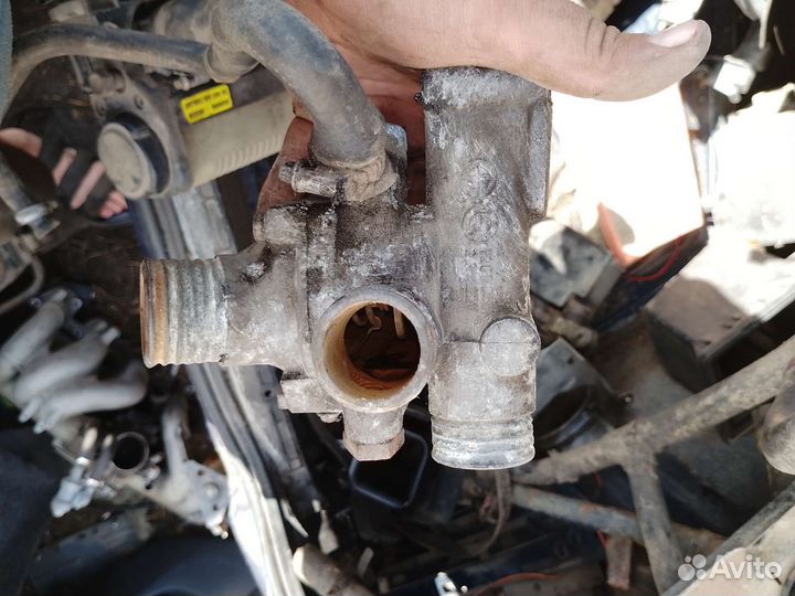 Корпус термостата BMW 5 e34 m20b20