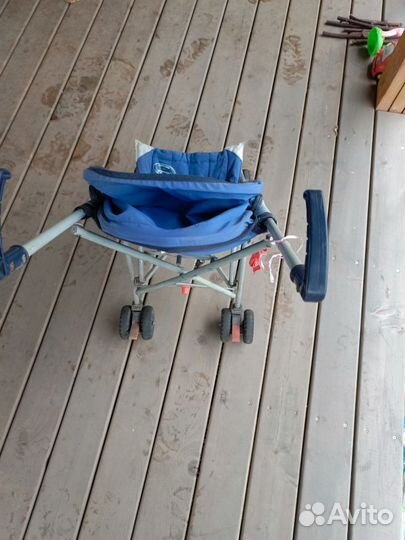 Прогулочная коляска