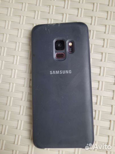 Телефон Samsung galaxy s9