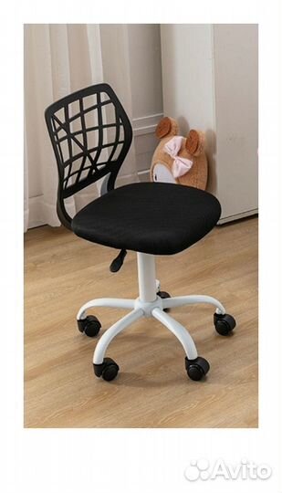 Кресло на колесиках стул