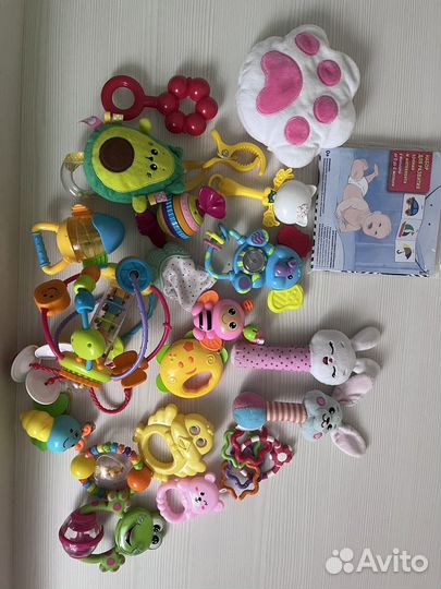 Набор игрушек и грелка