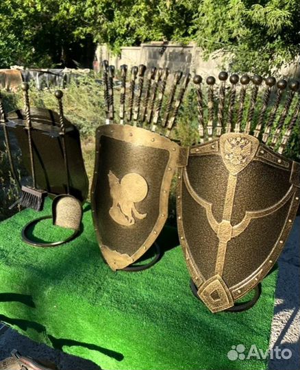 Подставка под шампуры Щит