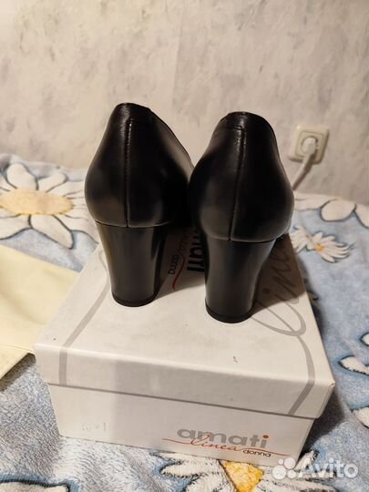 Туфли женские 41 новые Amati