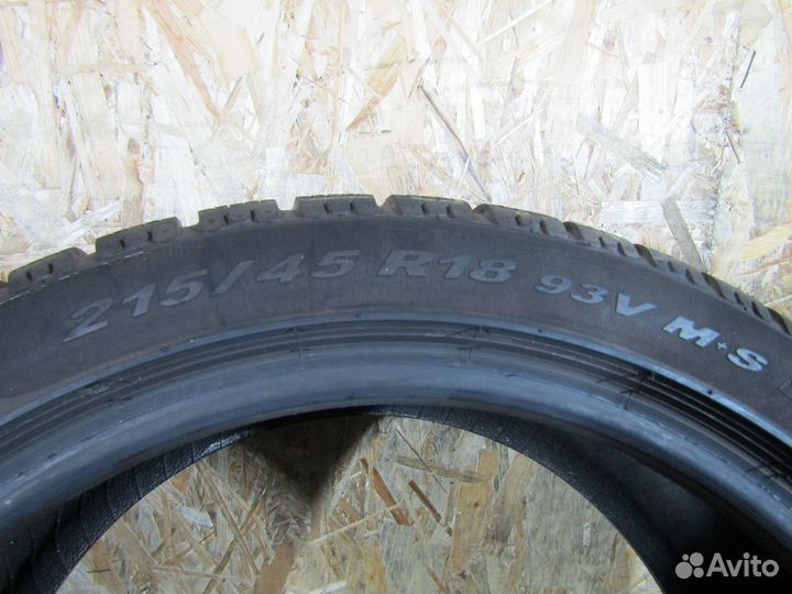 Pirelli Winter Sottozero 240 Serie II 215/45 R18
