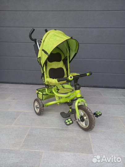 Трехколесный велосипед с родительской ручкой