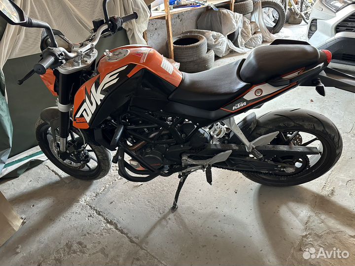 Продам мотоцикл ктм Duke 200
