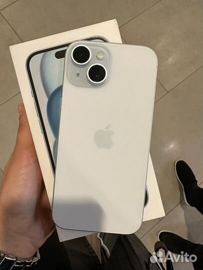 iPhone 15, 256 ГБ