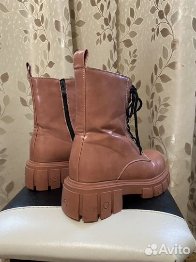 Ботинки женские 39 размер