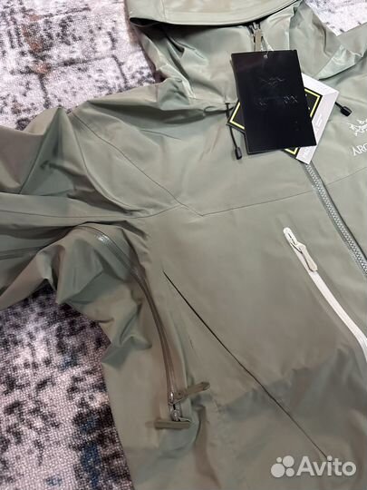 Ветровка Arcteryx alpha sv