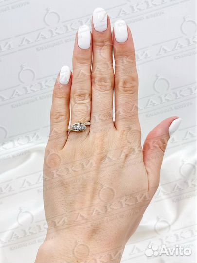 Золотое кольцо с бриллиантами 375 / 2.16 гр