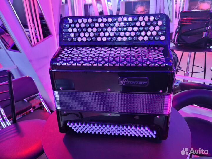 Баян юпитер 2,готововыборный, состояние новое