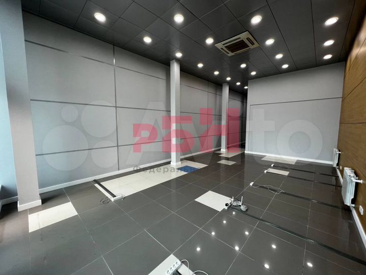 Офис с переговорной 40 кв.м в Центре с парковкой