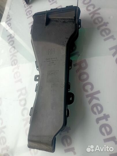 Водосток капота правый Mercedes-Benz E class W213