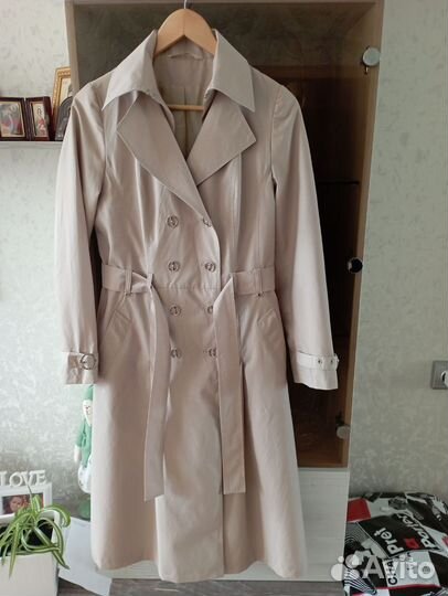 Плащ демисезонный женский 46