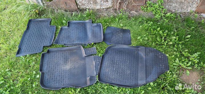 Автомобильные коврики toyota rav4