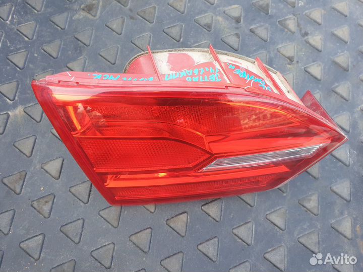 Фонарь зад внутренний левый VW Jetta VI Джетта 6