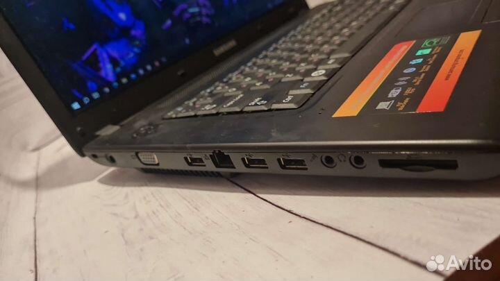 Ноутбук Samsung R519
