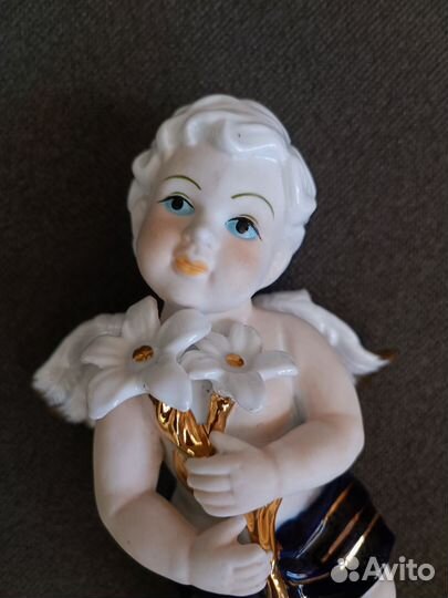 Статуэтка ангел фарфор