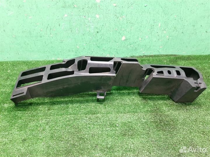 Кронштейн бампера переднего левый Renault Duster