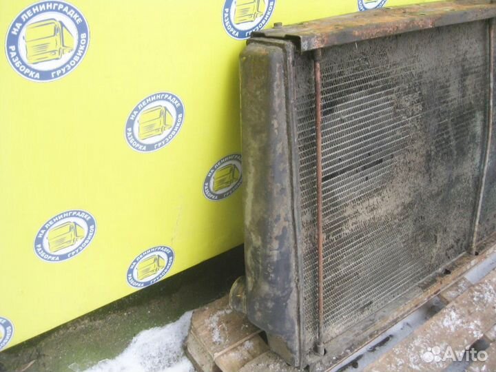 Радиатор системы охлаждения 3121352 920*920 volvo