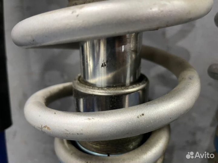 Стойки комплект Volkswagen Golf 6