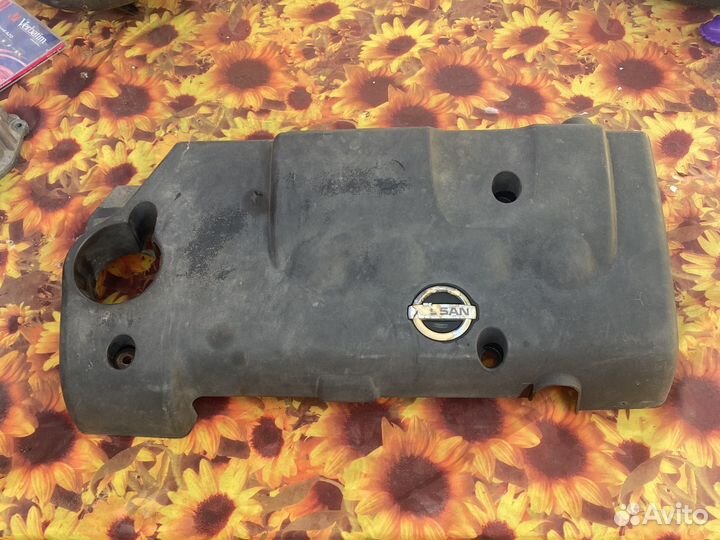 Декаративная крышка на Ниссан Примера