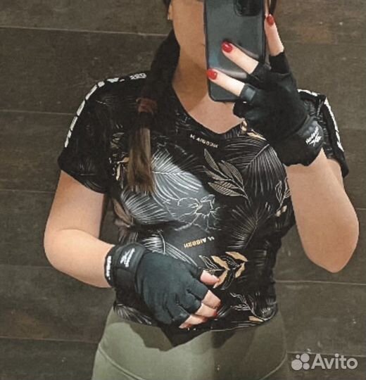 Спортивный топ