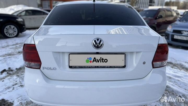 Volkswagen Polo 1.6 AT, 2015, 118 742 км
