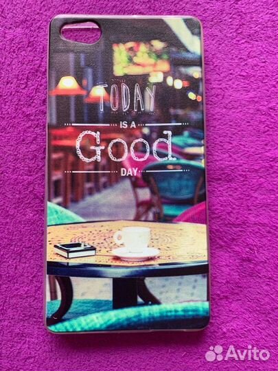 Чехлы разные для телефонов