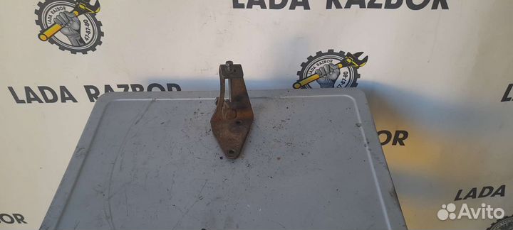 Натяжитель ремня генератора 2109