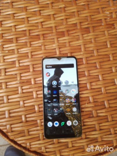 Телефон realme c30