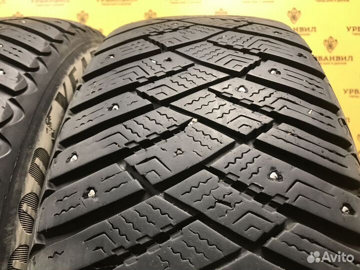 Goodyear Ultragrip Ice Arctic 205/60 R16 92T