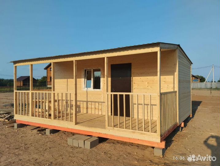 Бытовка с террасой 6х5м
