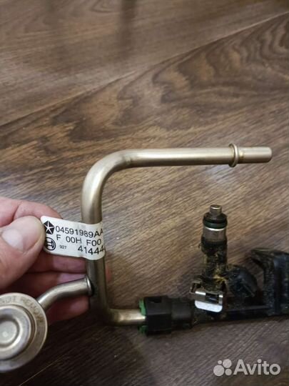 Топливная рампа, форсунки Chrysler Sebring JS 2.7