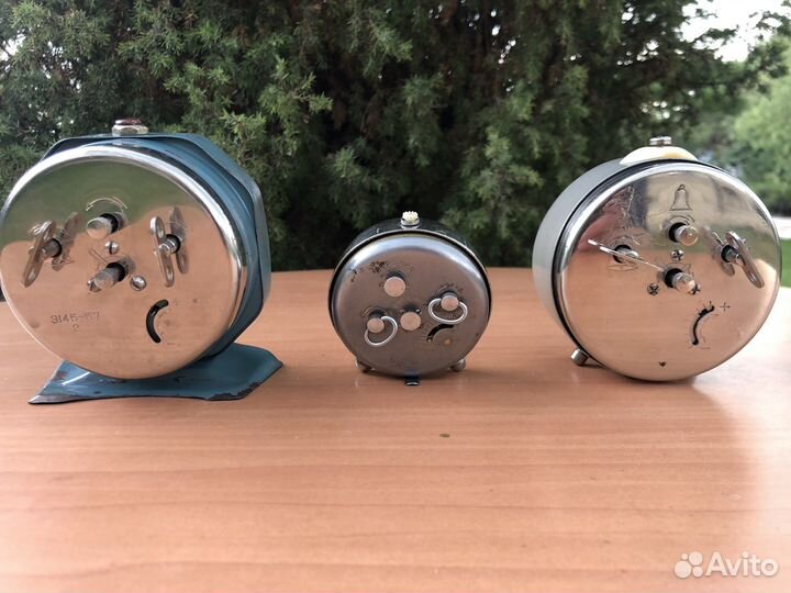 Старинные часы (будильники) СССР