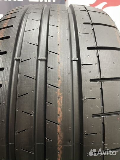 Pirelli P Zero Corsa 275/35 R20 102Y