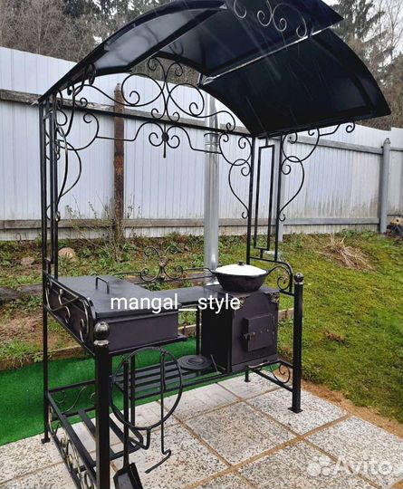 Мангал с крышей
