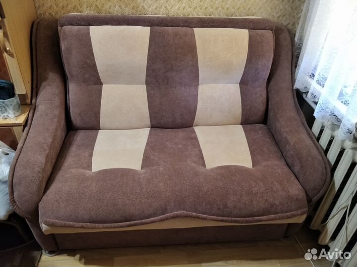 Продаётся диван малютка раскладной бу