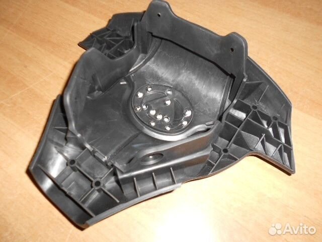 Крышка подушки безопасности водителя на Lexus GS